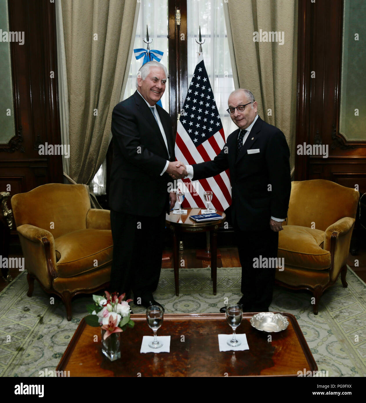 La secrétaire d'État des États-Unis, Rex Tillerson rencontre le ministre des Affaires étrangères de l'Argentine Jorge Faurie à Palacio San Martin à Buenos Aires, Argentine, le 4 février 2018. Banque D'Images