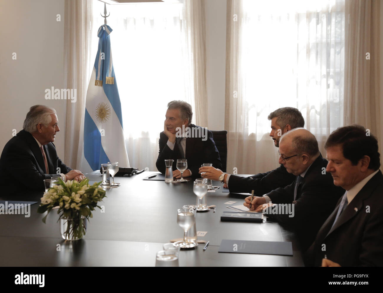 La secrétaire d'État des États-Unis, Rex Tillerson rencontre avec le président de l'Argentine, Maurici Macri à Quinta Presidencial de Olivos à Buenos Aires, Argentine, le 5 février 2018. Banque D'Images