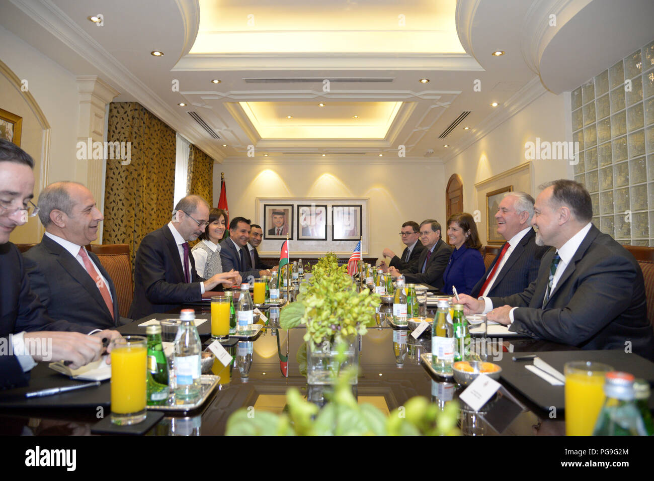 La secrétaire d'État des États-Unis, Rex Tillerson se réunit avec le Ministre des affaires étrangères de la Jordanie Ayman Safadi à Amman, Jordanie, le 14 février 2018. Banque D'Images