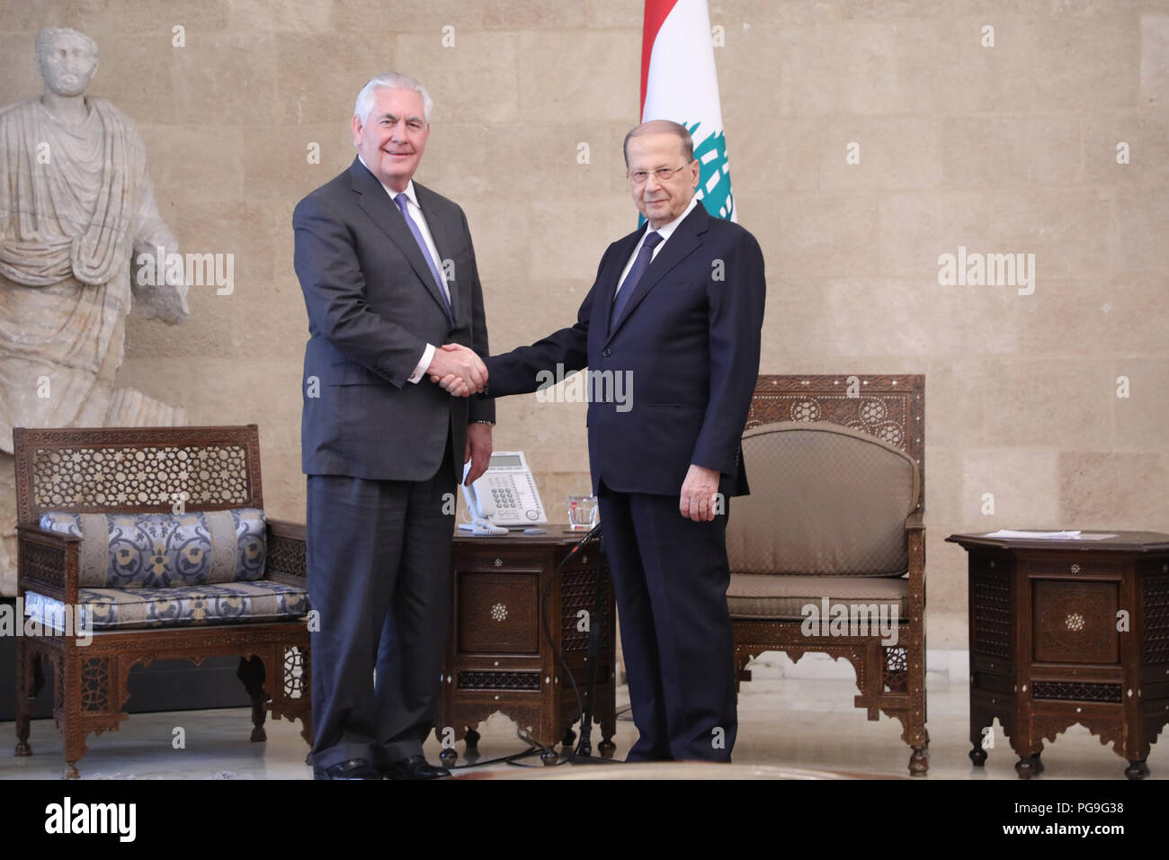 La secrétaire d'État des États-Unis, Rex Tillerson rencontre avec le président libanais Michel Aoun au palais de Baabda à Beyrouth au Liban le 15 février 2018. Banque D'Images