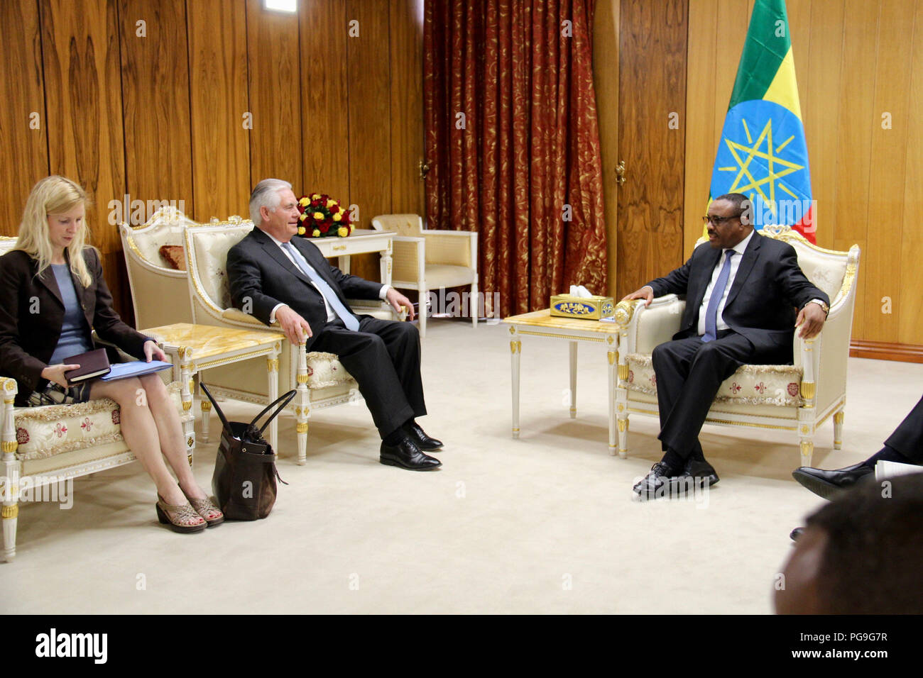 La secrétaire d'État des États-Unis, Rex Tillerson rencontre le Premier Ministre éthiopien Hailemariam Desalegn à Addis-Abeba, Ethiopie, le 8 mars 2018. Banque D'Images
