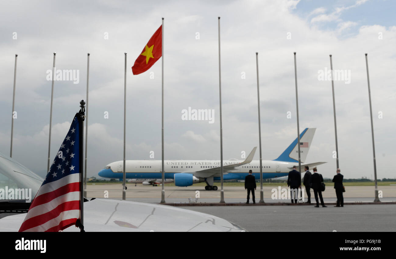 La secrétaire d'État des États-Unis, Michael R. Pompeo conclut sa visite officielle à Hanoi, Vietnam Le 9 juillet 2018. Banque D'Images