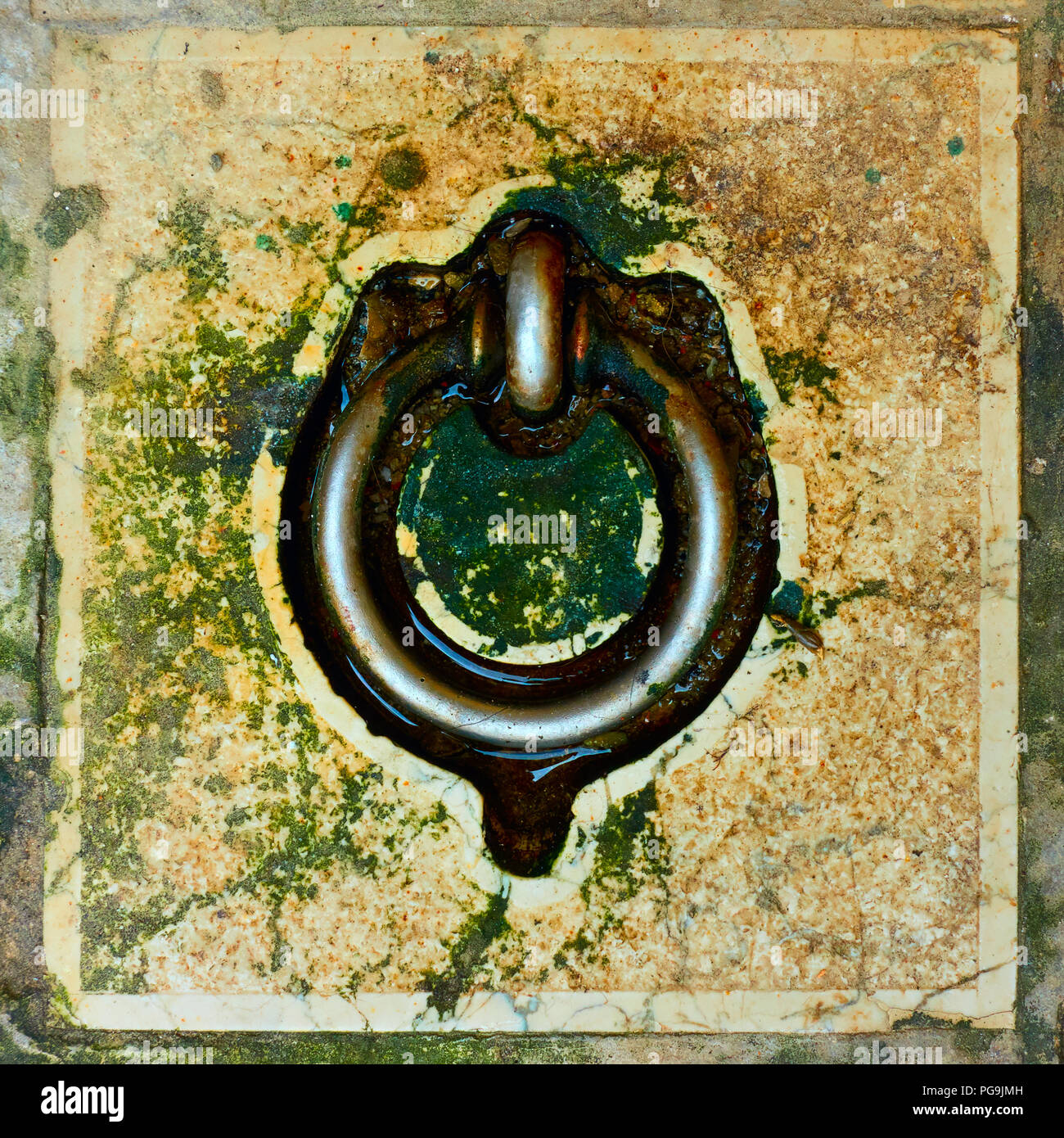 Ancienne bague de retenue pour gondole à Venise, Italie Banque D'Images