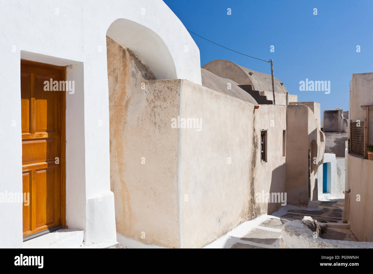 Le village d'Emborio à Santorin dispose de plusieurs belles rues uniquement accessible à pied. Banque D'Images