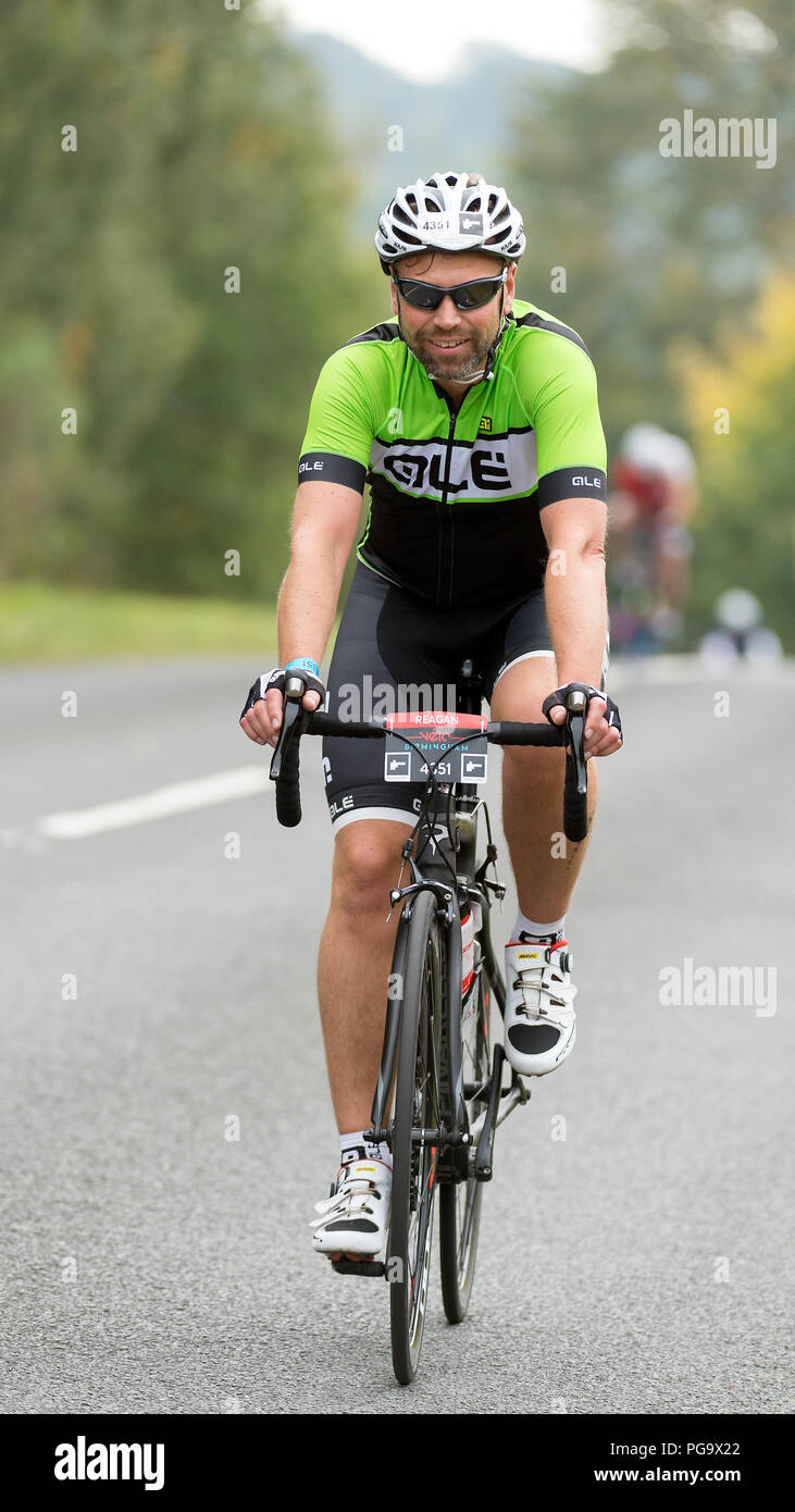 Rider participant à la Birmingham Velo 2017 - 100 km cyclosportive, West Midlands, Angleterre Banque D'Images