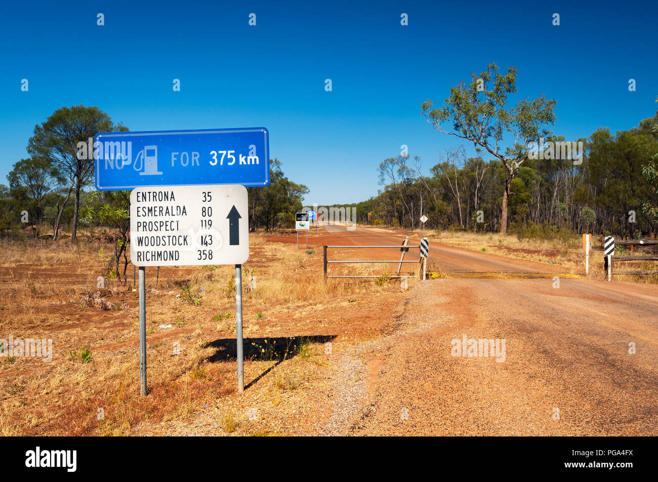 La voie du côté de la Savane Chemin vers le sud via plusieurs stations. Banque D'Images