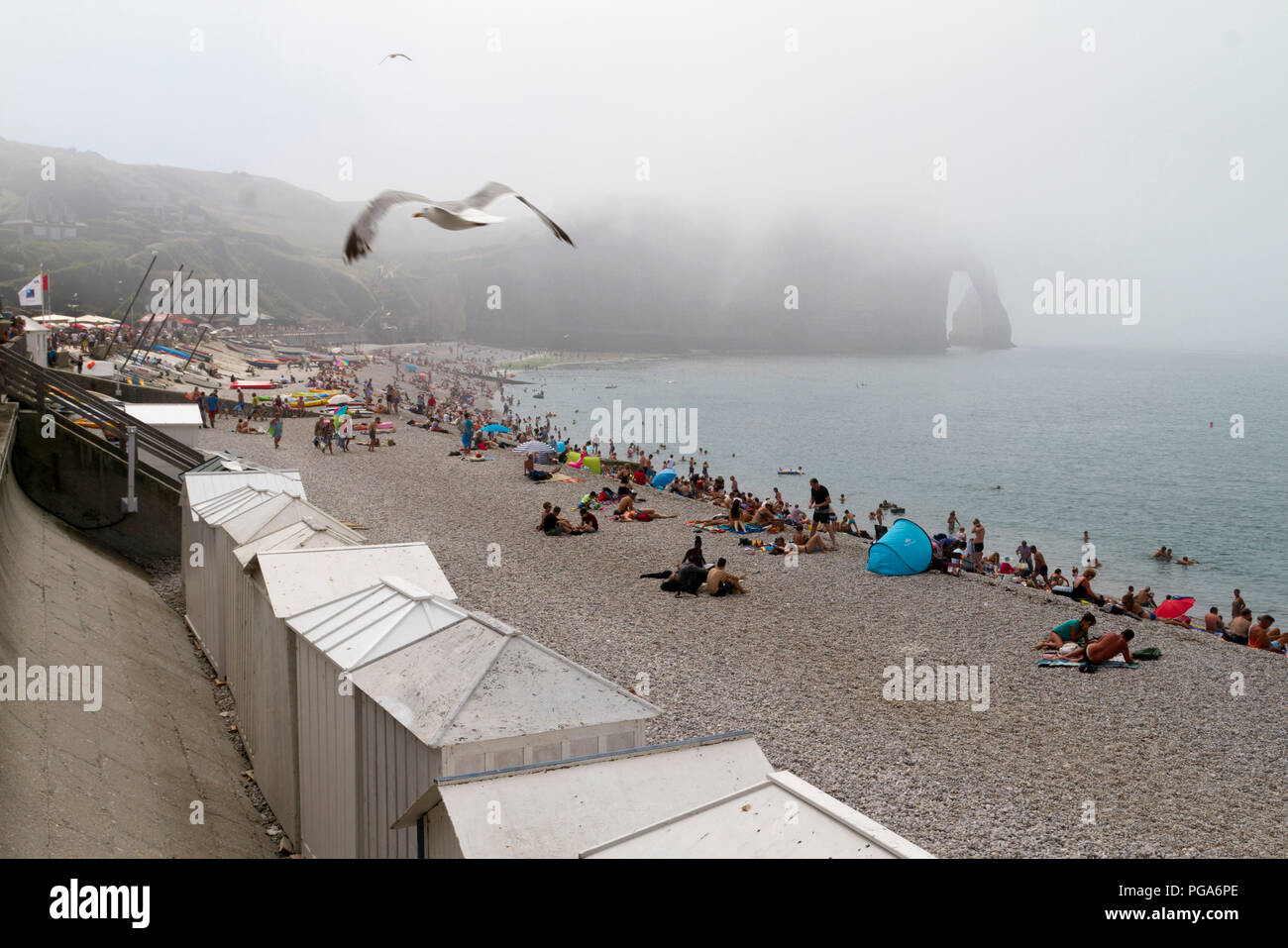 Plage à Étretat, département Seine-Maritime, Haute-Normandie, France Banque D'Images