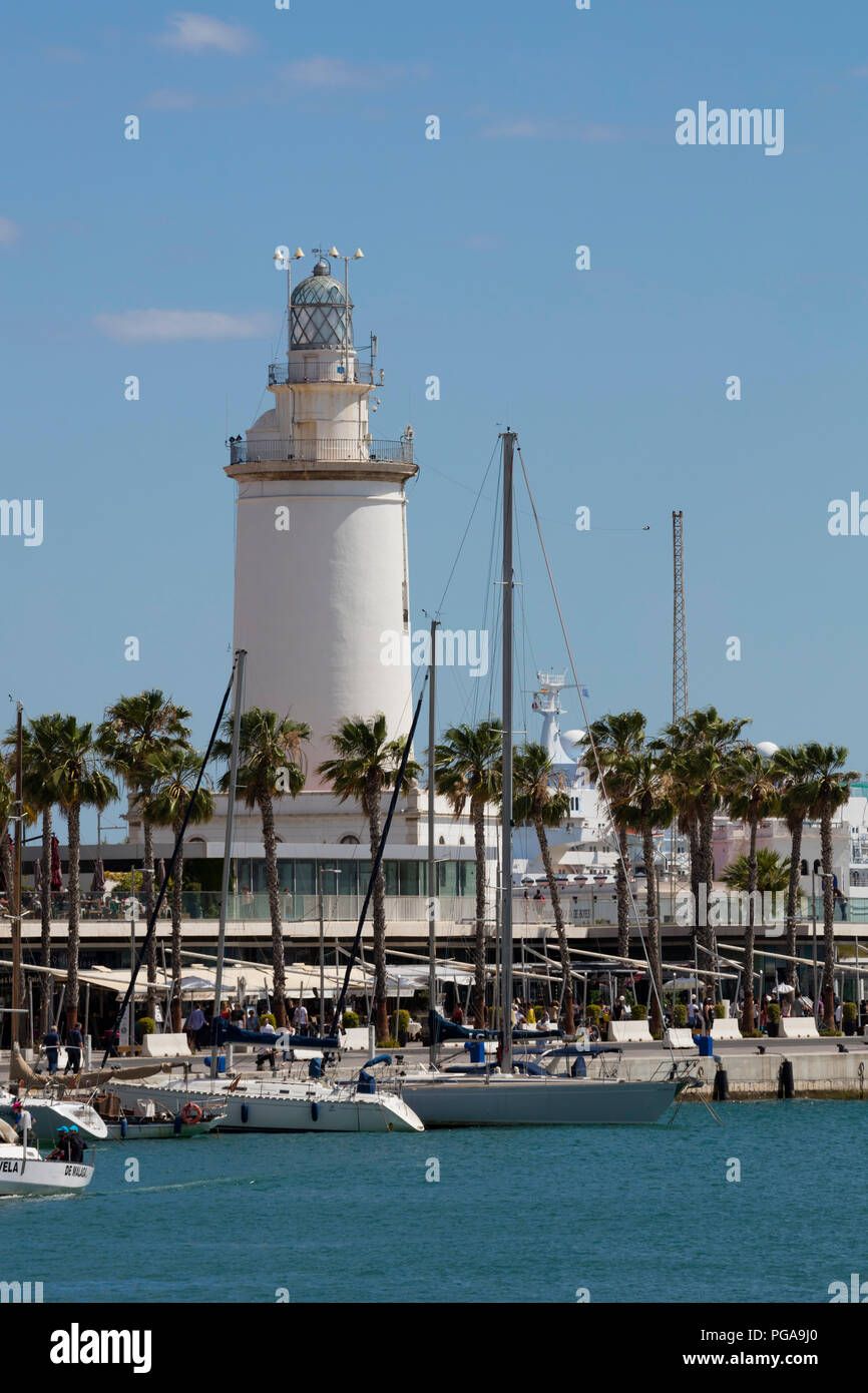 Phare, Port, Malaga, Costa del Sol, Andalousie, Espagne Banque D'Images