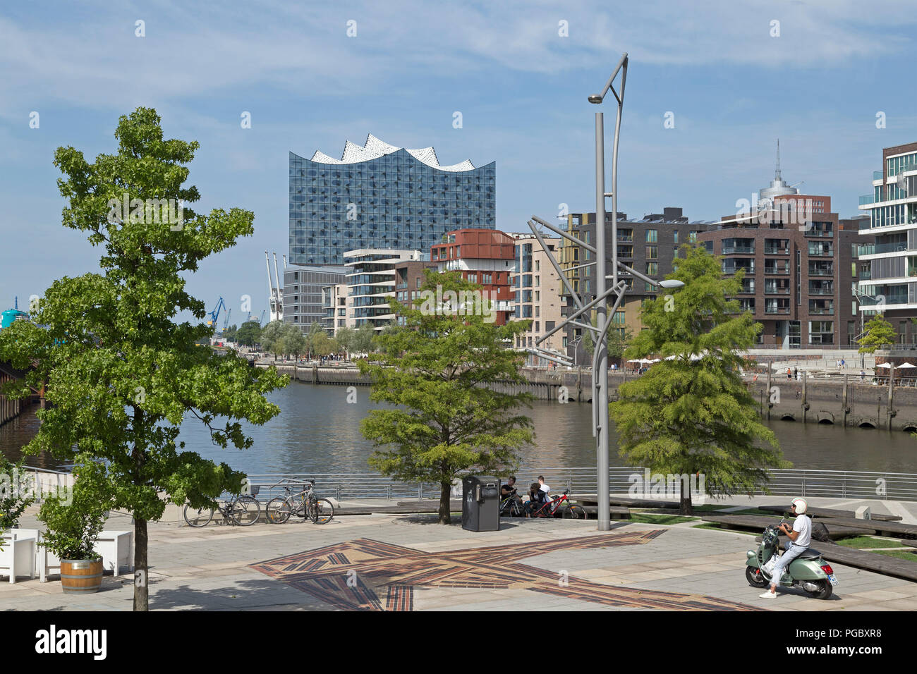 Elbe Philharmonic Hall avec Dalmannkai et Marco Polo, terrasses, HafenCity (Ville portuaire), Hambourg, Allemagne Banque D'Images