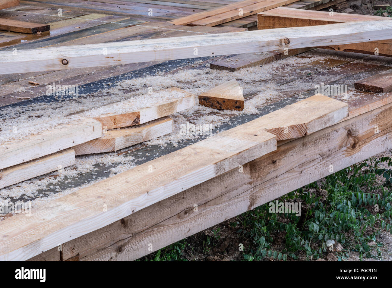 Détails de Construction Les maisons en bois poutres soutenant une maison Bâti-type de trame Banque D'Images