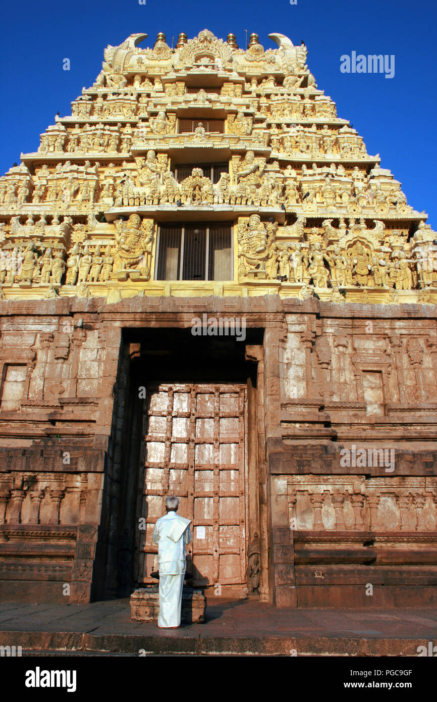 Entrée de porte de Temple Chennakesava, Belur , Karnataka, Inde Banque D'Images