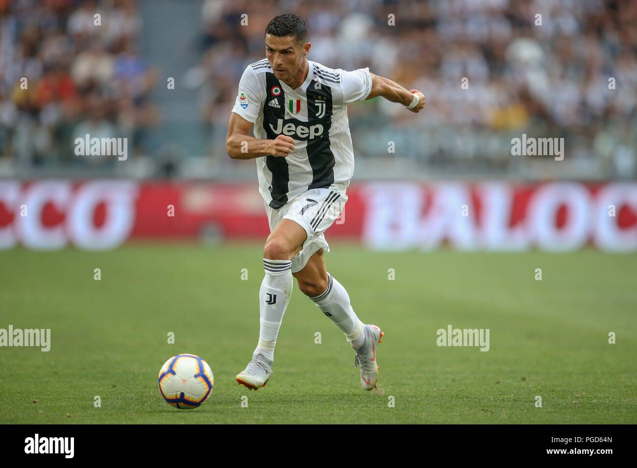 Turin, Italie. 25 Aug, 2018. firo : 25.08.2018, Football, International, Série A, saison 2018/2019, saison 2018/2019, série A, 2ème journée Juventus Turin - Lazio Rome Cristiano Ronaldo, simple action, l'utilisation dans le monde entier | Credit : dpa/Alamy Live News Banque D'Images