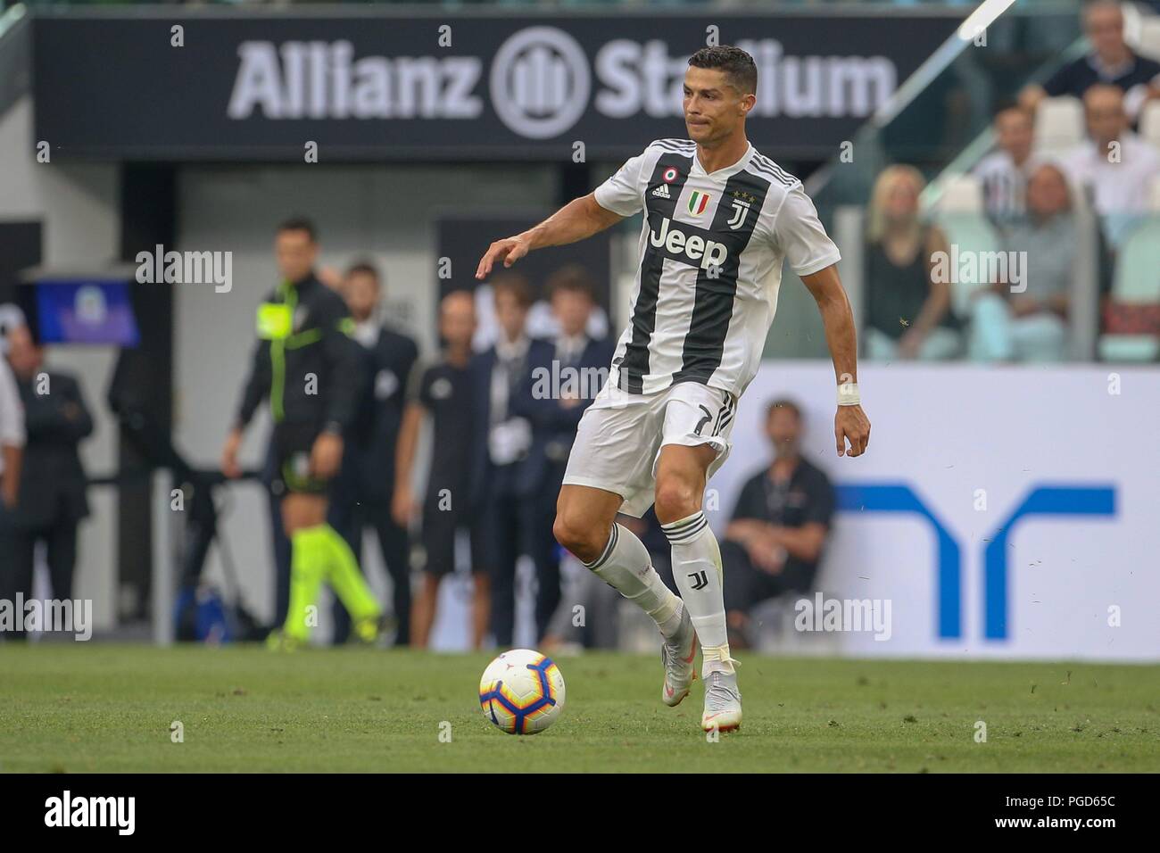 Turin, Italie. 25 Aug, 2018. firo : 25.08.2018, Football, International, SERIE A, saison 2018/2019, saison 2018/2019, SERIE A, 2. Journée Juventus - Lazio Cristiano Ronaldo, simple action | Conditions de crédit dans le monde entier : dpa/Alamy Live News Banque D'Images Turin, Italie. 25 Aug, 2018. firo : 25.08.2018, Football, International, SERIE A, saison 2018/2019, saison 2018/2019, SERIE A, 2. Journée Juventus - Lazio Cristiano Ronaldo, simple action | Conditions de crédit dans le monde entier : dpa/Alamy Live News Banque D'Images