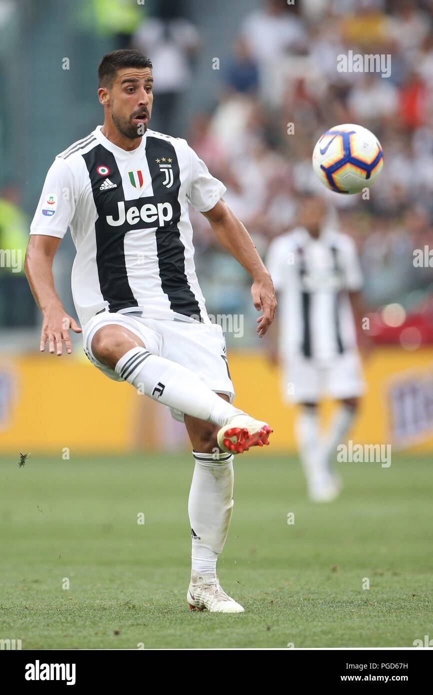 Turin, Italie. 25 Aug, 2018. firo : 25.08.2018, Football, International, SERIE A, saison 2018/2019, saison 2018/2019, SERIE A, 2. Journée Juventus - Lazio Sami Khedira, simple action, l'utilisation dans le monde entier | Credit : dpa/Alamy Live News Banque D'Images Turin, Italie. 25 Aug, 2018. firo : 25.08.2018, Football, International, SERIE A, saison 2018/2019, saison 2018/2019, SERIE A, 2. Journée Juventus - Lazio Sami Khedira, simple action, l'utilisation dans le monde entier | Credit : dpa/Alamy Live News Banque D'Images