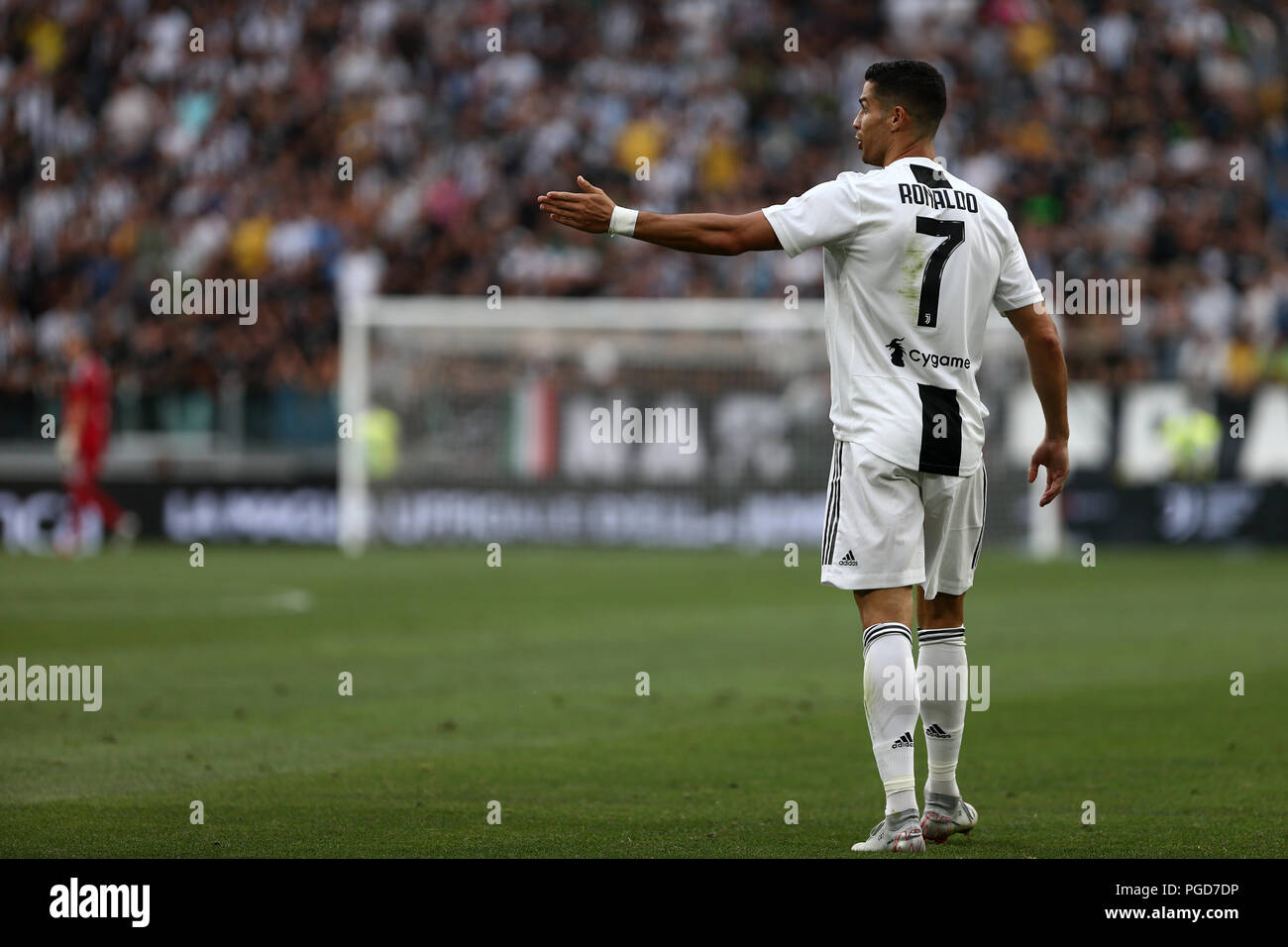 Torino, Italie. 25 août, 2018. Cristiano Ronaldo de gestes de la Juventus FC au cours de la serie d'un match de football entre la Juventus et SS Lazio. Crédit : Marco Canoniero / Alamy Live News Crédit : Marco Canoniero/Alamy Live News Banque D'Images Torino, Italie. 25 août, 2018. Cristiano Ronaldo de gestes de la Juventus FC au cours de la serie d'un match de football entre la Juventus et SS Lazio. Crédit : Marco Canoniero / Alamy Live News Crédit : Marco Canoniero/Alamy Live News Banque D'Images