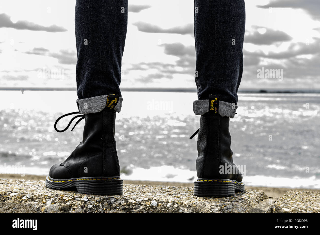 Doc Marten boots à southend on sea beach Photo Stock - Alamy