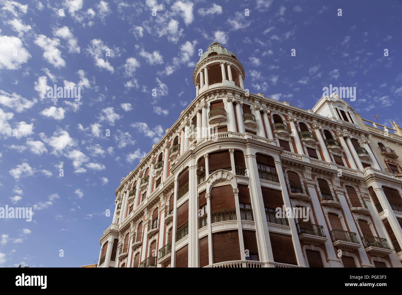 Août 2017 - une vue de Casa Cerda, un bâtiment historique en Murcie - Espagne. Construit en 1936 Banque D'Images