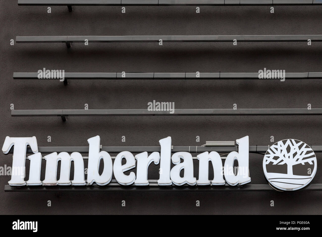 BELGRADE, SERBIE - août 21, 2018 : Timberland logo sur leurs principaux shop pour Belgrade. Timberland est un fabricant et détaillant de mode, j'ai spécialisé Banque D'Images