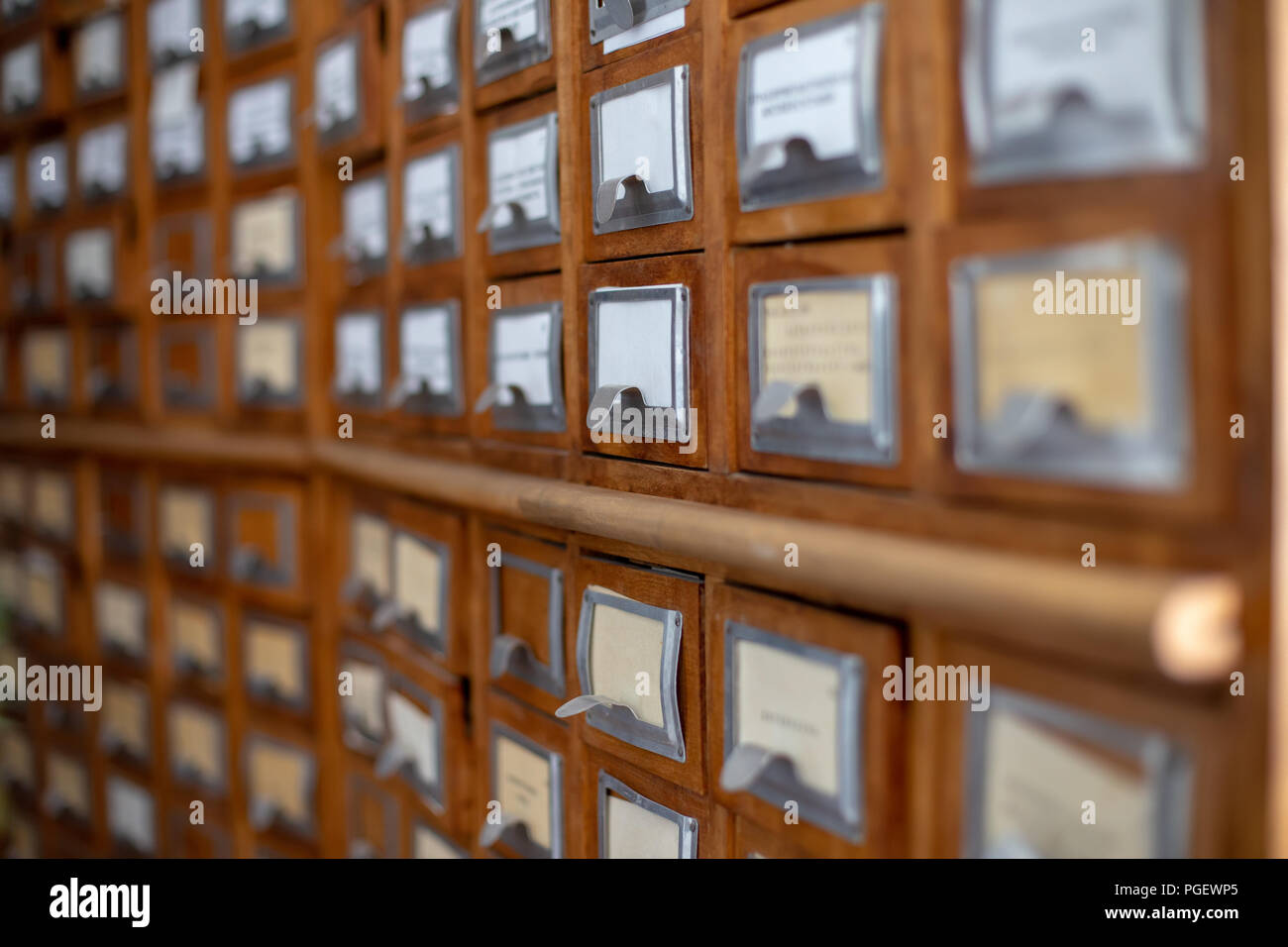 Carte de référence d'archives ou de bibliothèque catalogue. Concept de base de données, la base de connaissances Banque D'Images