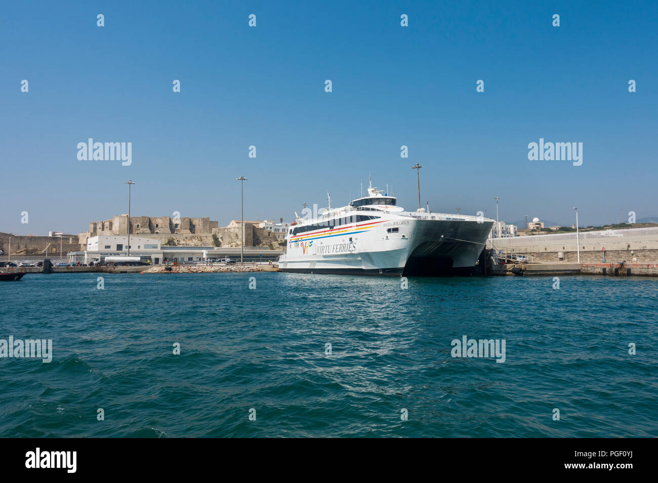 Ferry Port à Tarifa, Virtu Ferries, services aux passagers entre l'Espagne et le Maroc, l'Afrique du Nord, la Costa de la Luz, Andalousie, espagne. Banque D'Images