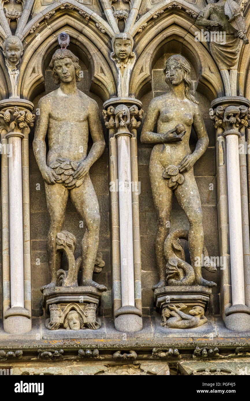 Partie de façade de la cathédrale de Nidaros Trondheim Norvège Banque D'Images