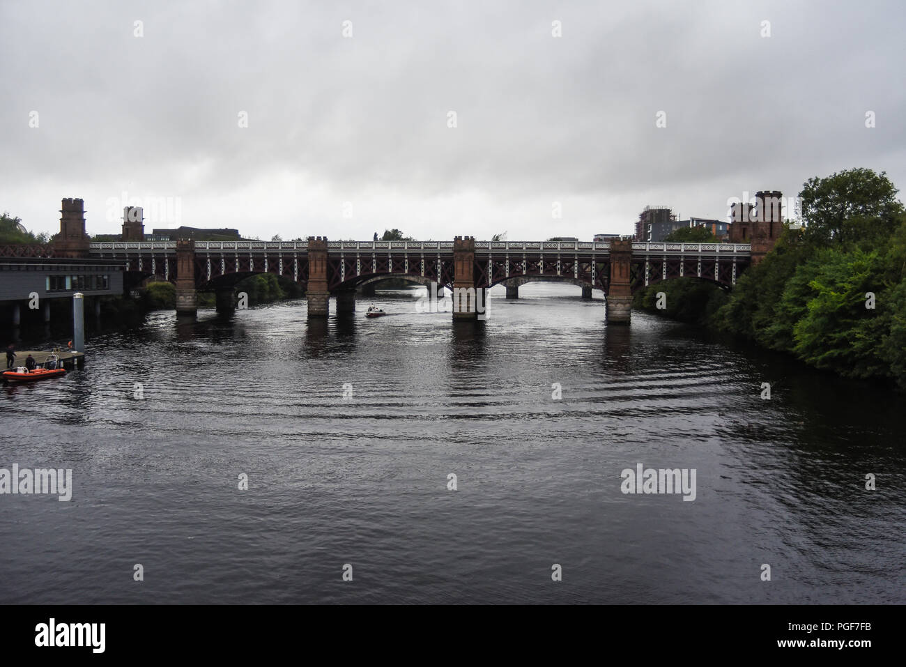 Ponts sur la rivière Clyde à Glasgow, Ecosse Banque D'Images