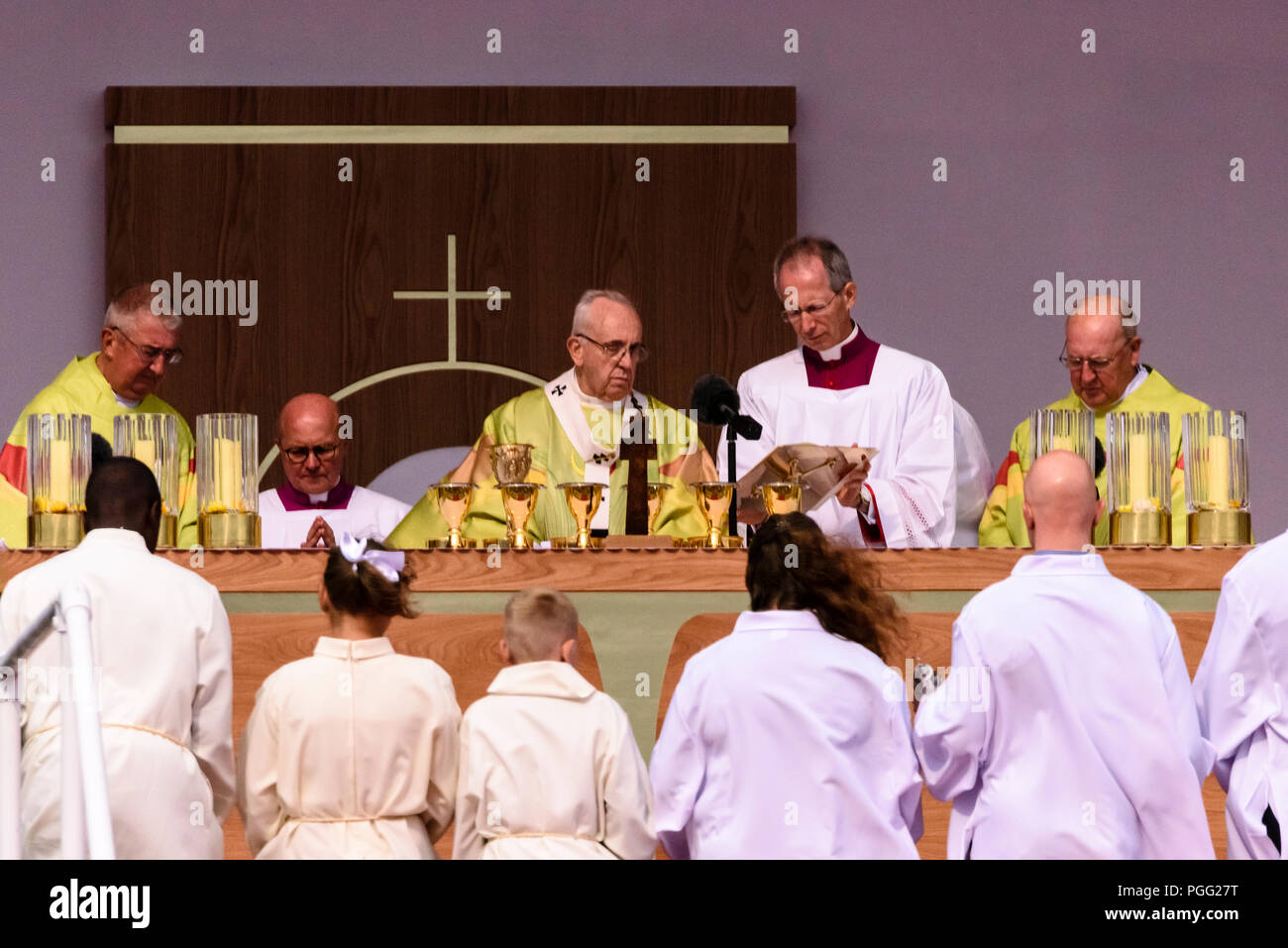 Dublin, Irlande. 26/08/2018 - 500 000 personnes assistent à la messe avec le Pape François dans le parc Phoenix. Banque D'Images