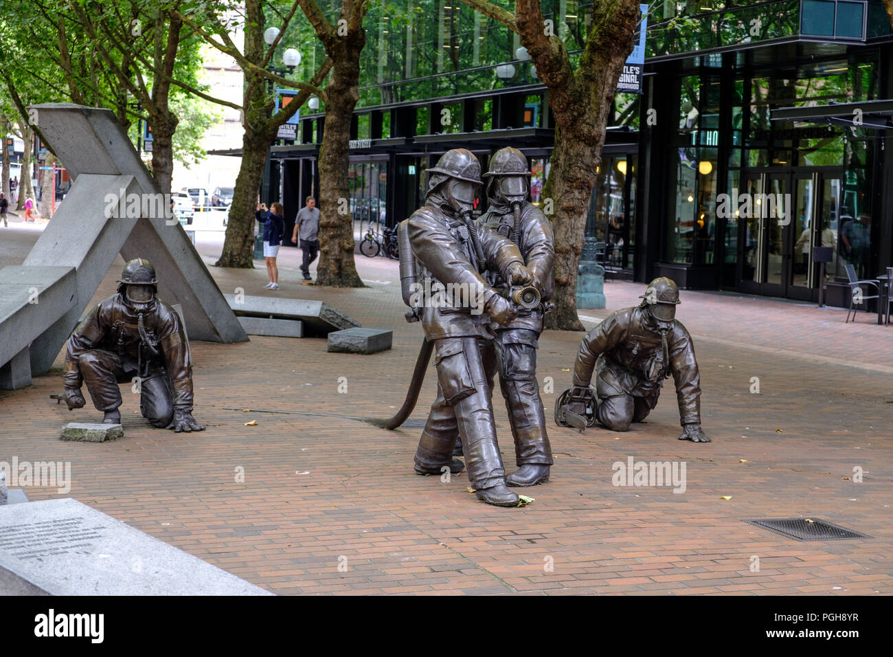 Tombée à la mémoire des pompiers, Pioneer Square, Seattle, USA Banque D'Images
