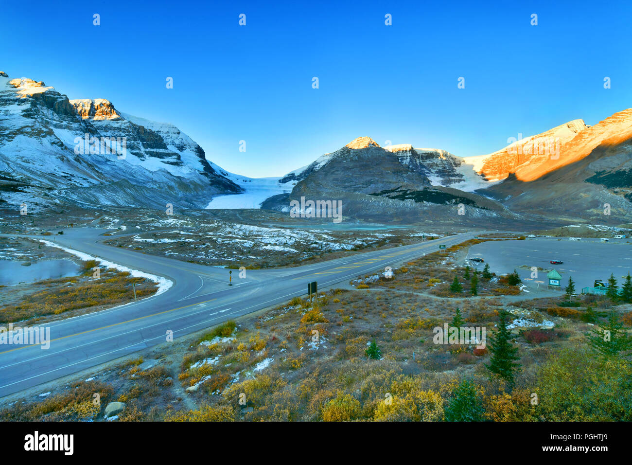 Vue paysage de Glacier Athabasca à Columbia Icefield Parkway dans le parc national Jasper, Canada Banque D'Images