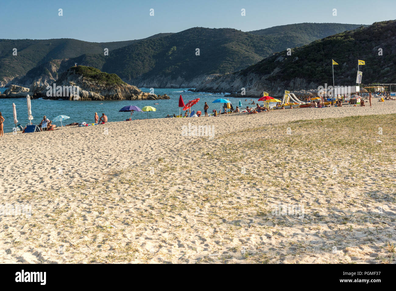 La Chalcidique, Macédoine Centrale, Grèce - 25 août 2014 : Seascape de Kalamitsi beach à péninsule Sithonia, Halkidiki, Macédoine Centrale, Grèce Banque D'Images