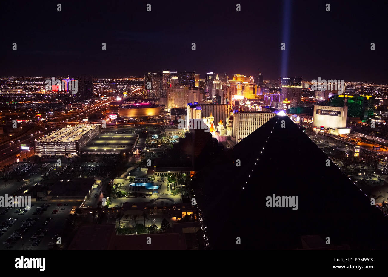 Vue panoramique vue aérienne de la bande de Las Vegas de nuit Banque D'Images