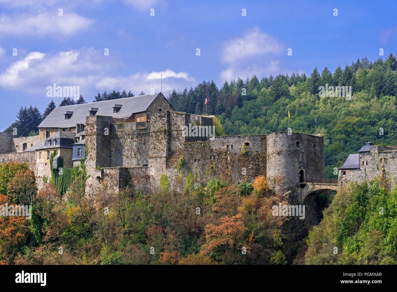 Le Château médiéval de Bouillon château dans la ville de Bouillon, Province de Luxembourg, Ardennes Belges, Belgique Banque D'Images