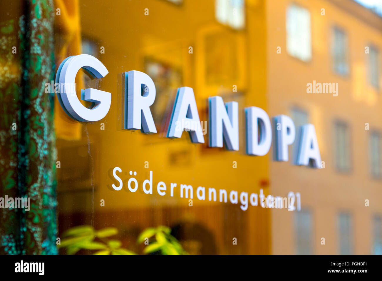 La fenêtre avant de style scandinave shop grand-père dans le SOFO, Södermalm, à Stockholm, Suède Banque D'Images