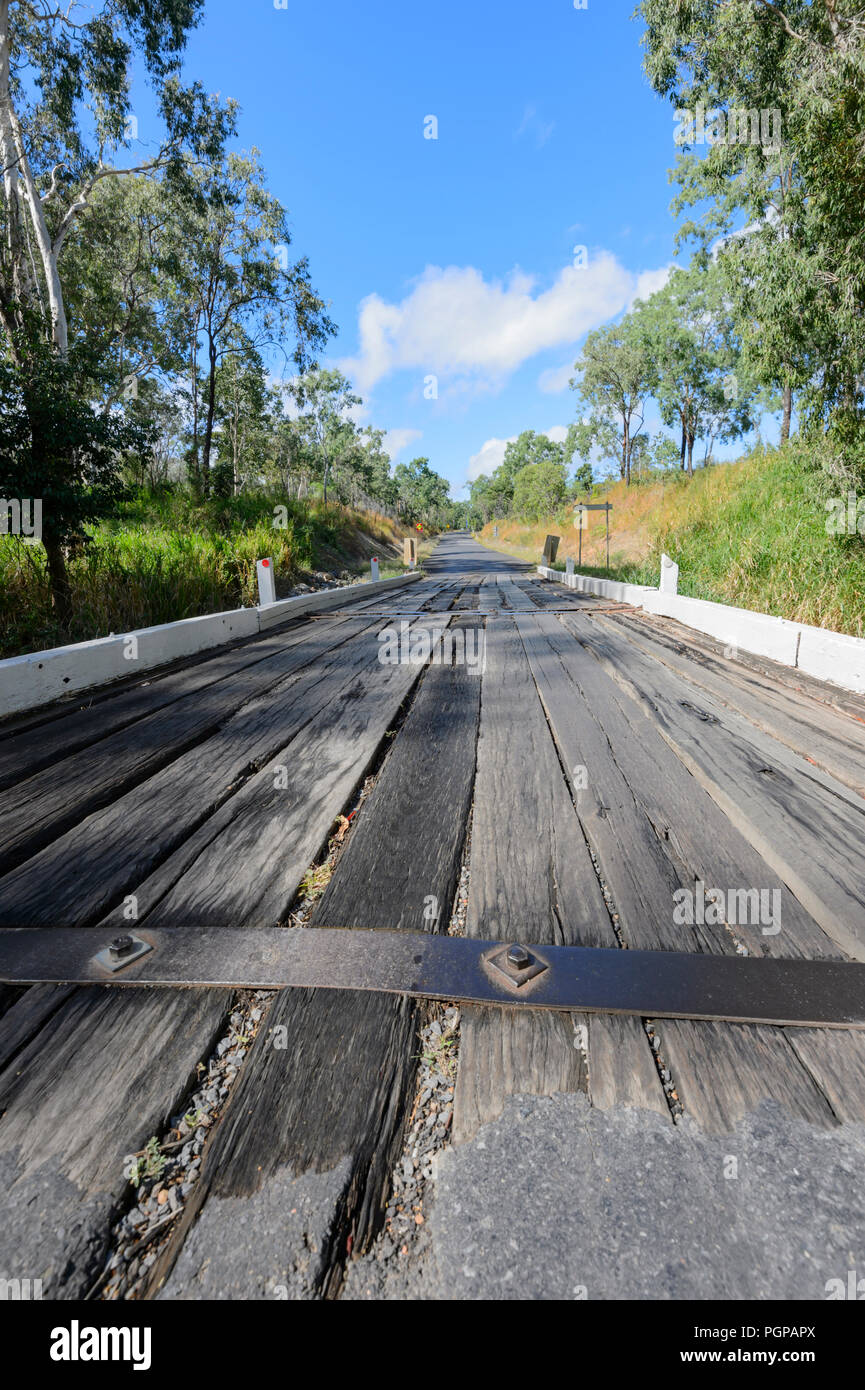 Vieux pont de bois près de Cooktown, Bloomfield Track, Far North Queensland, Queensland, Australie, FNQ Banque D'Images