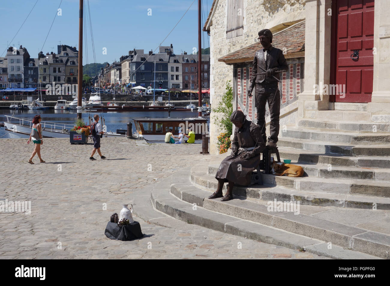 La rue à Honfleur en Normandie, France Banque D'Images