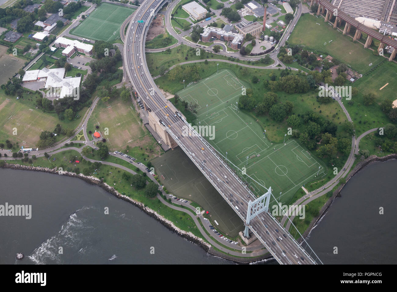 New York, NY, USA. Août 26, 2018. Le Robert F. Kennedy Bridge, également connu sous le nom de l'Tri-Boro Bridge le 26 août 2018 à New York. Credit : Bryan Smith/ZUMA/Alamy Fil Live News Banque D'Images