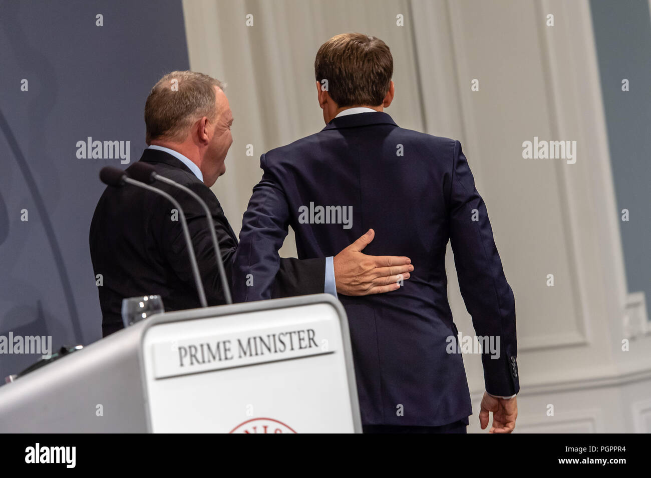 Copenhague, Danemark - Mardi 28 mai 2018, le président français, Emannuel Macron est photographié au cours d'une visite d'État au Danemark, où il a rencontré le Premier ministre danois, Lars Løkke Rasmussen à l'édifice du parlement du pays, Christiansborg, à Copenhague. © Matthew James Harrison / Alamy News Banque D'Images