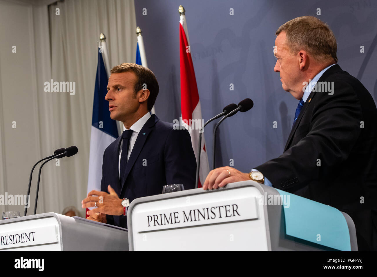 Copenhague, Danemark - Mardi 28 mai 2018, le président français, Emannuel Macron est photographié au cours d'une visite d'État au Danemark, où il a rencontré le Premier ministre danois, Lars Løkke Rasmussen à l'édifice du parlement du pays, Christiansborg, à Copenhague. © Matthew James Harrison / Alamy News Banque D'Images