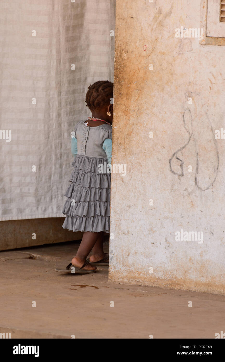 Portrait Young Girl Dakar Senegal Banque d'image et photos Alamy