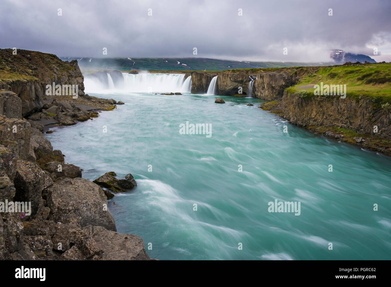 De magnifiques cascades Godafoss en Islande du nord. Vitesse d'obturation lente Banque D'Images