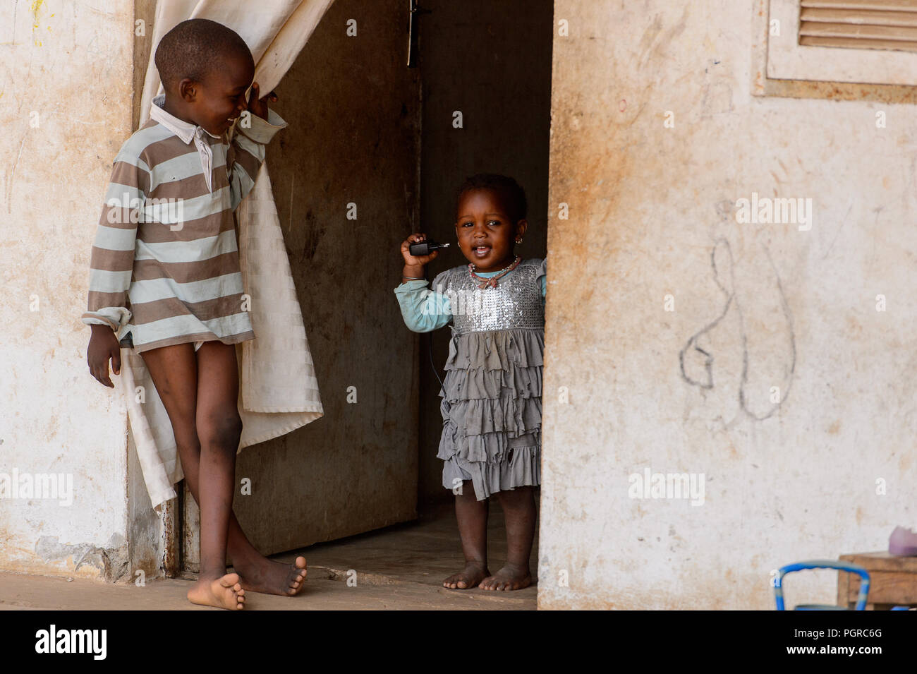 Portrait Young Girl Dakar Senegal Banque d'image et photos Alamy