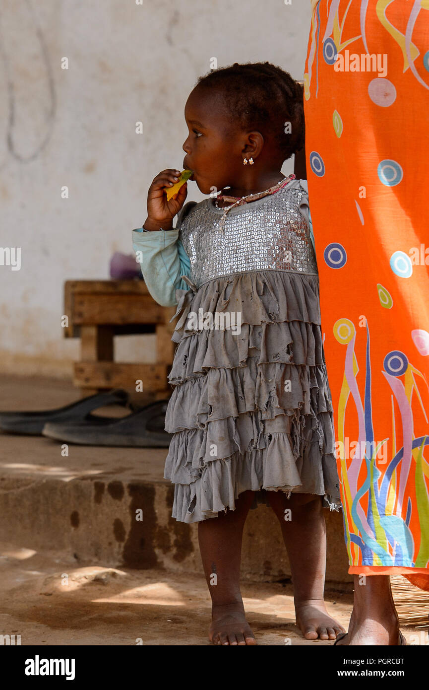 Portrait young girl dakar senegal Banque de photographies et d’images à