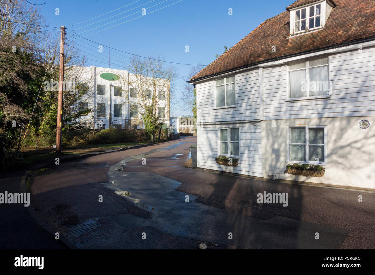 Chartham Papiers et ancienne maison dans le village de Chartham, Kent, UK Banque D'Images