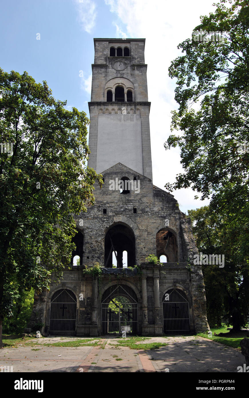 Bihac, Bosnie-Herzégovine. Les ruines de l'église St.Francis Banque D'Images