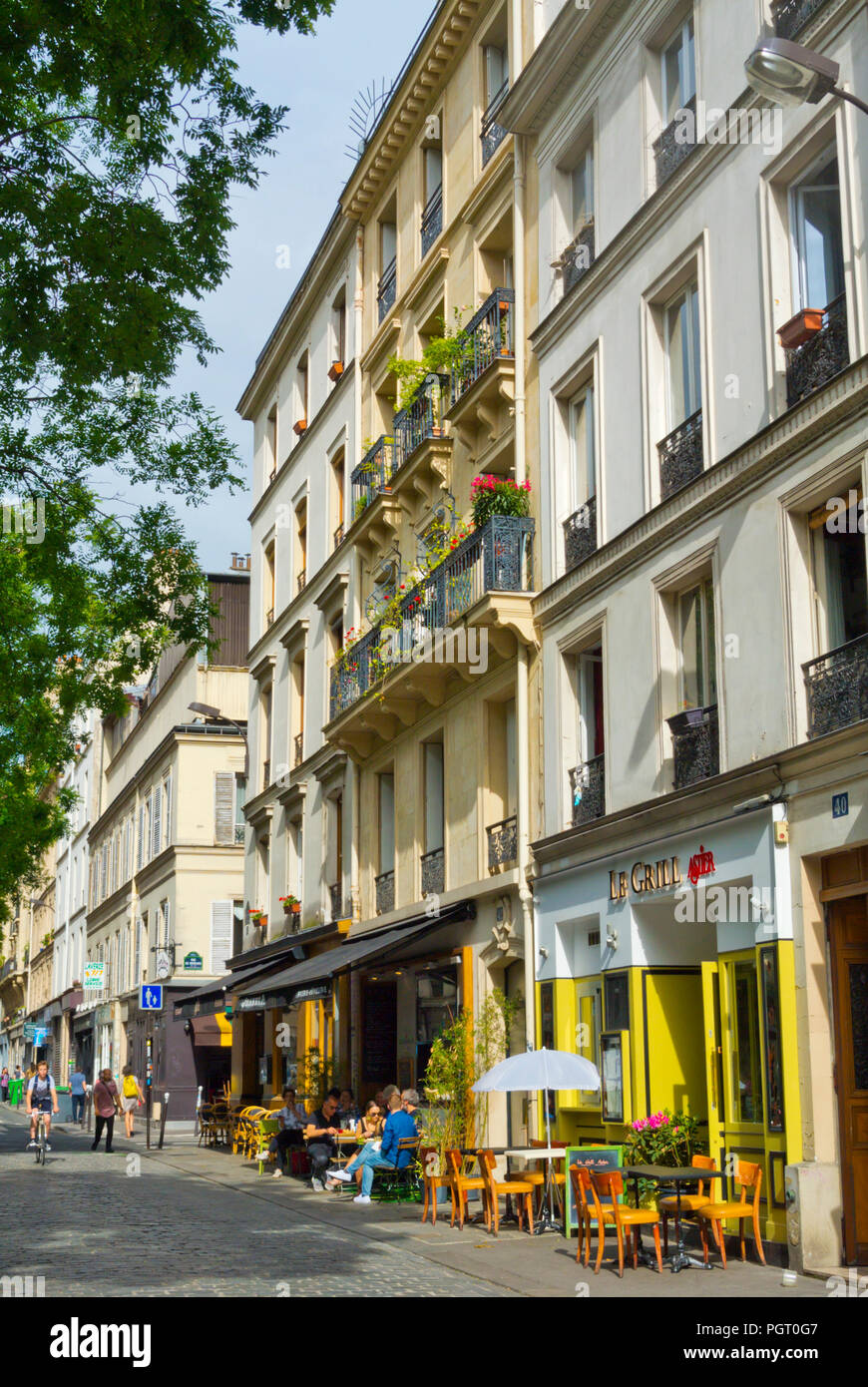 Rue Jean-Pierre Timbaud, Oberkampf, Paris, France Photo Stock - Alamy