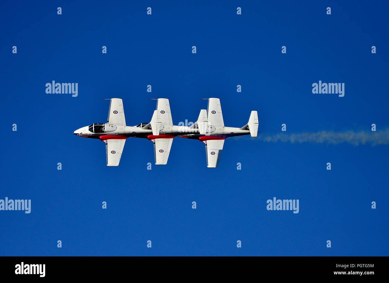 Les Forces canadiennes Le 431e Escadron de démonstration aérienne Vol en formation dans le cadre d'un salon sur le port de Nanaimo sur l'île de Vancouver, Colombie-Britannique CA Banque D'Images