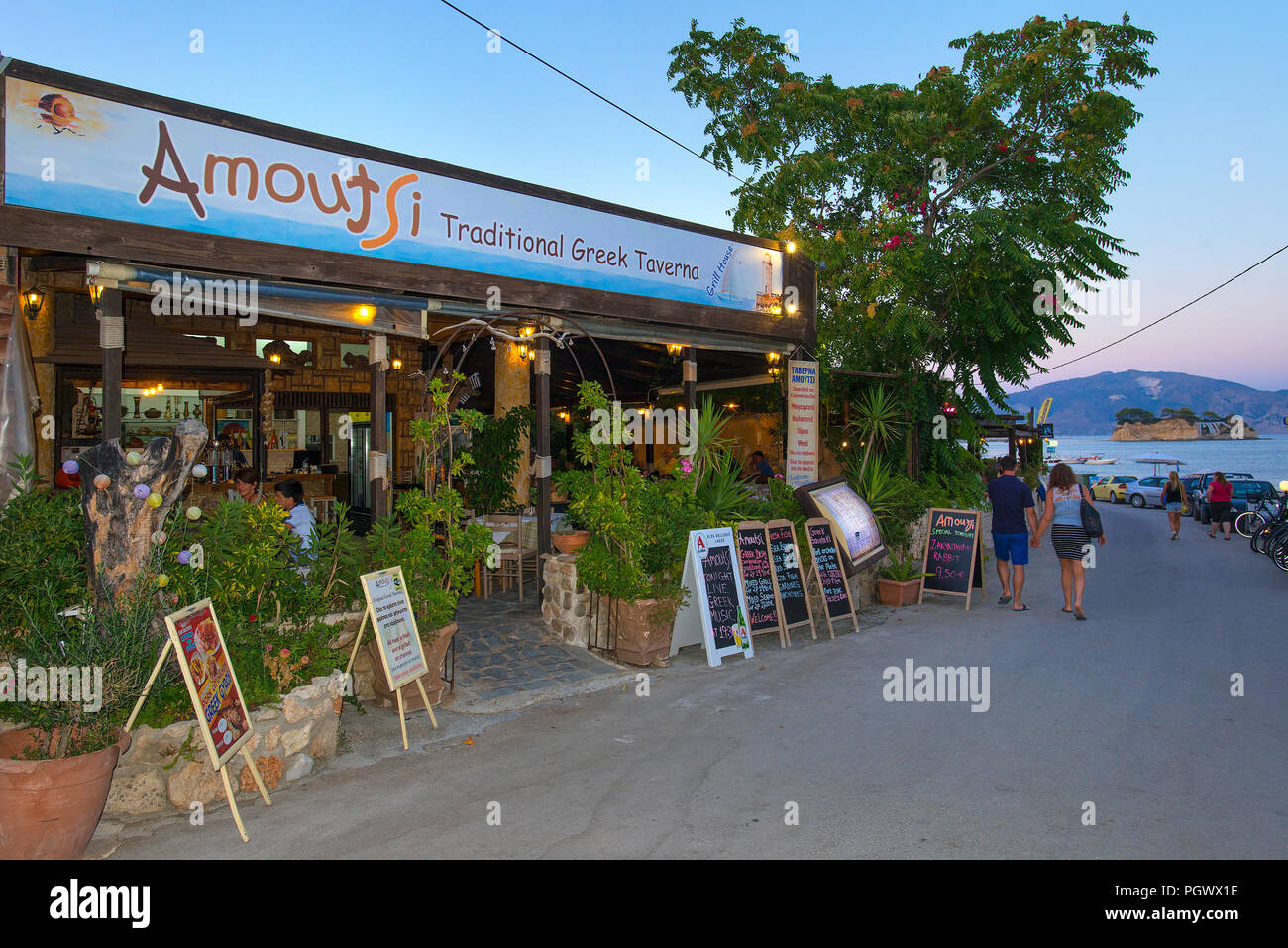 Front de Mer Taverna, Agios Sostis, Zante, Grèce Banque D'Images