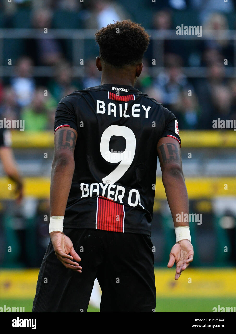 Borussia-Park Mönchengladbach Allemagne 25.8.2018, Bundesliga allemande 2018/2019 Saison journée 1, Borussia Moenchengladbach (Mšnchengladbach, Gladbach) Bayer 04 Leverkusen vs --- Leon Bailey (LEV) DFL RÈGLEMENT INTERDIT TOUTE UTILISATION DES PHOTOGRAPHIES COMME DES SÉQUENCES D'IMAGES ET/OU QUASI-vidéo. Banque D'Images