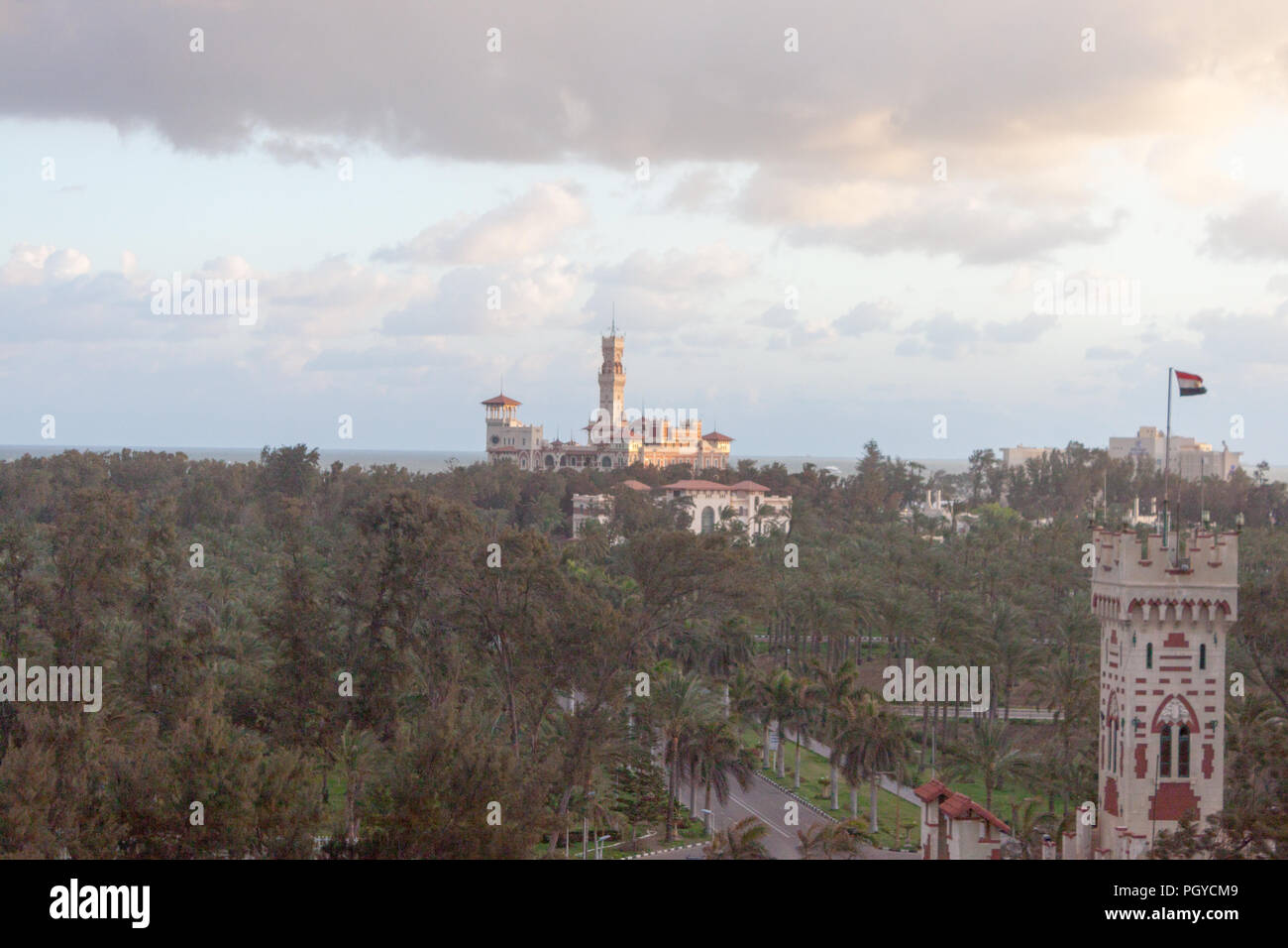 Vue de dessus du grand phare à Alexandrie, se tenait sur l'île de Pharos, Mer Méditerranée, et Al-Montaza, Alexandria, Egypt 2013 Banque D'Images