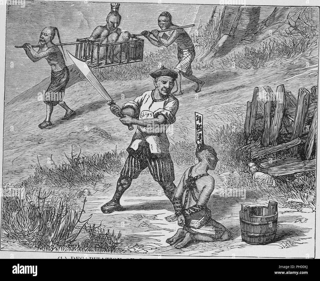 Le noir et blanc vintage print, illustrant le processus officiel de décapitation pratiqué en Chine au xixe siècle : avec un homme attaché à l'arrière-plan, le port d'un document attaché à un roseau nommant son crime à l'arrière de sa tête, en cours de l'exécution de site dans un cage en bambou ; et avec un bourreau avec une grande épée, sur le point de décapiter un homme agenouillé, liée (porte toujours le roseau sur sa tête) avec un seau à proximité pour attraper sa tête, publié dans le volume de bois John George 'Les Barbares de courses hommes dans tous les pays du monde, d'être un compte rendu exhaustif de leurs manières et cust Banque D'Images